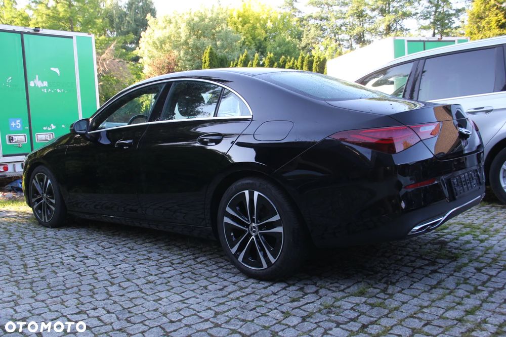 Mercedes-Benz CLA - 2