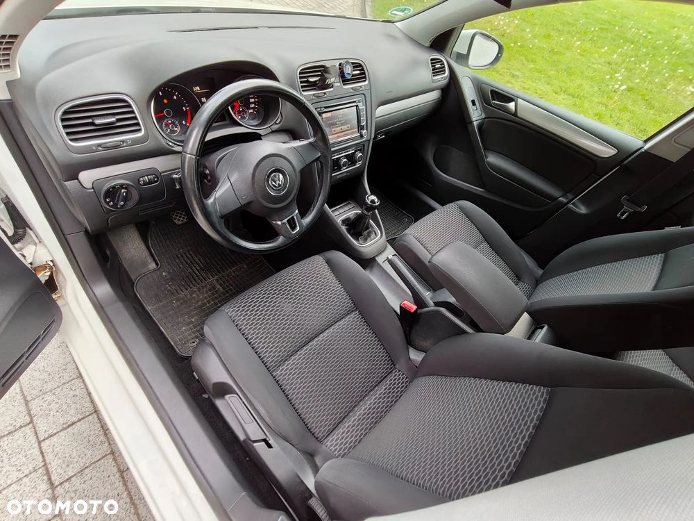 Volkswagen Golf 1.6 TDI DPF BlueMotion Technology Team - 18