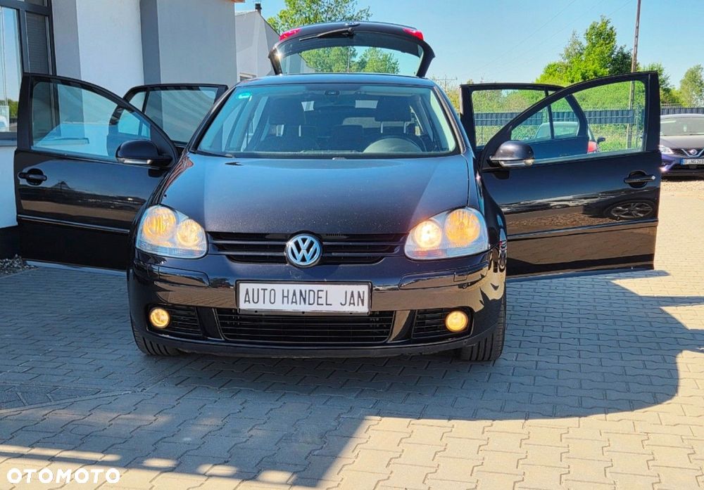 Volkswagen Golf - 25