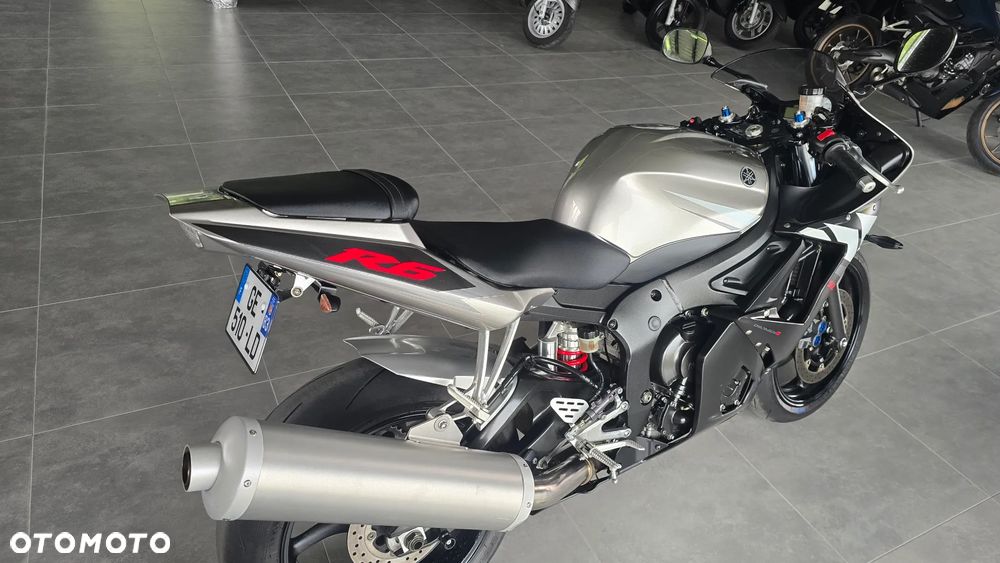 Yamaha R6 - 31
