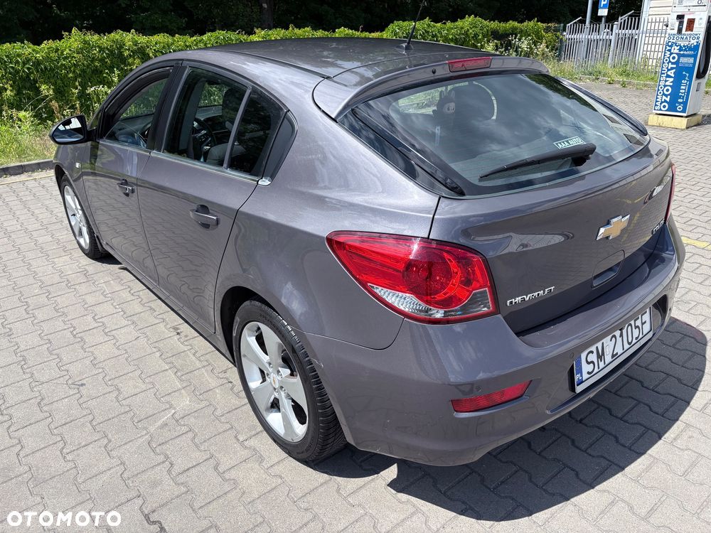 Chevrolet Cruze 1.8 LTZ+ - 7