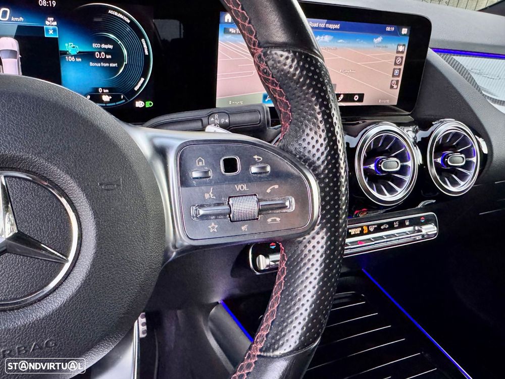 Mercedes-Benz GLA 250 - 25