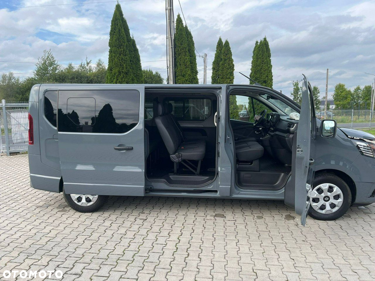 Renault Trafic - 8