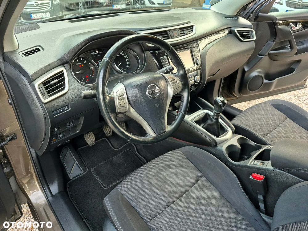 Nissan Qashqai 1.6 dCi DPF acenta - 14
