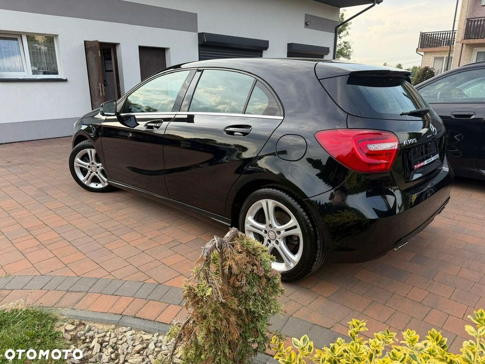 Mercedes-Benz Klasa A 180 (BlueEFFICIENCY) 7G-DCT AMG Sport - 11