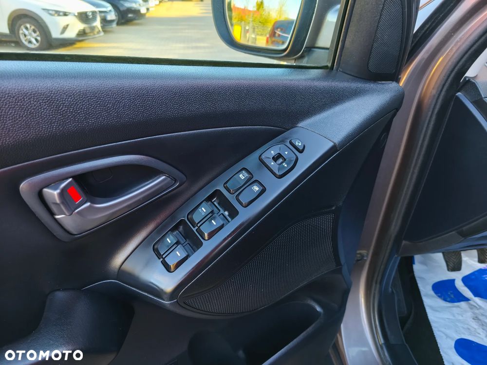 Hyundai ix35 1.7 CRDi Premium 2WD - 10