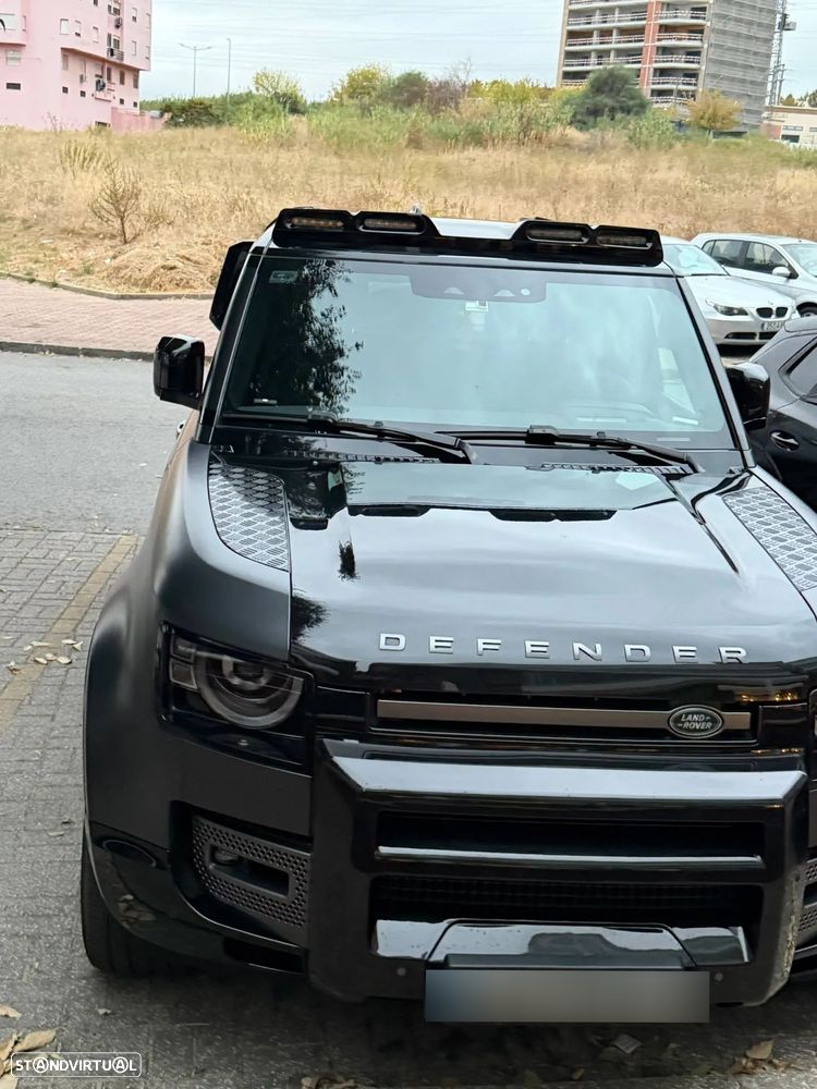 Land Rover Defender - 2
