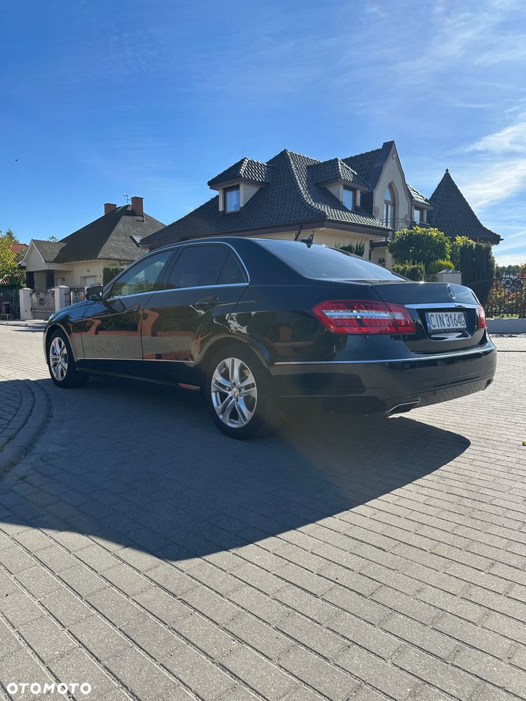 Mercedes-Benz Klasa E 220 T CDI 7G-TRONIC Avantgarde - 14