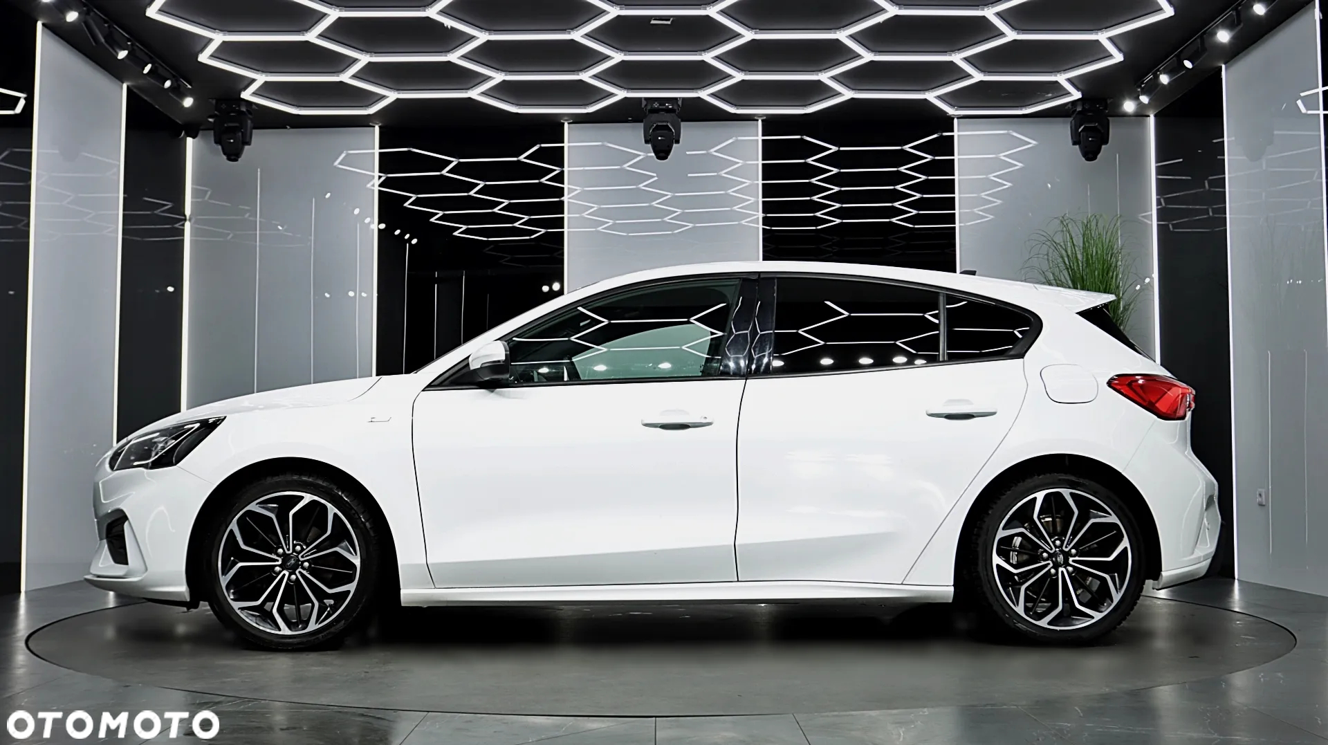 Ford Focus 1.5 EcoBoost ST-Line - 4