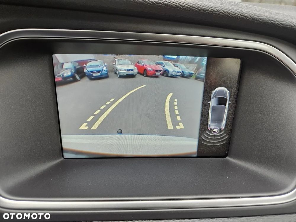 Volvo V40 D2 Momentum - 10