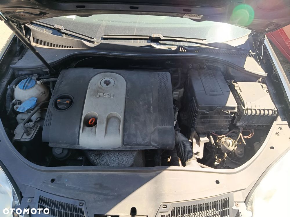 Volkswagen Jetta 1.6 FSI Comfortline - 27