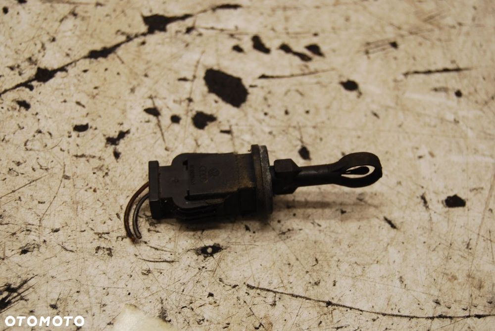 CZUJNIK TEMPERATURY POWIETRZA 8E0820639 AUDI A4 B6 B7 - 1