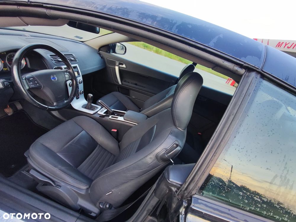 Volvo C70 D3 Momentum - 37
