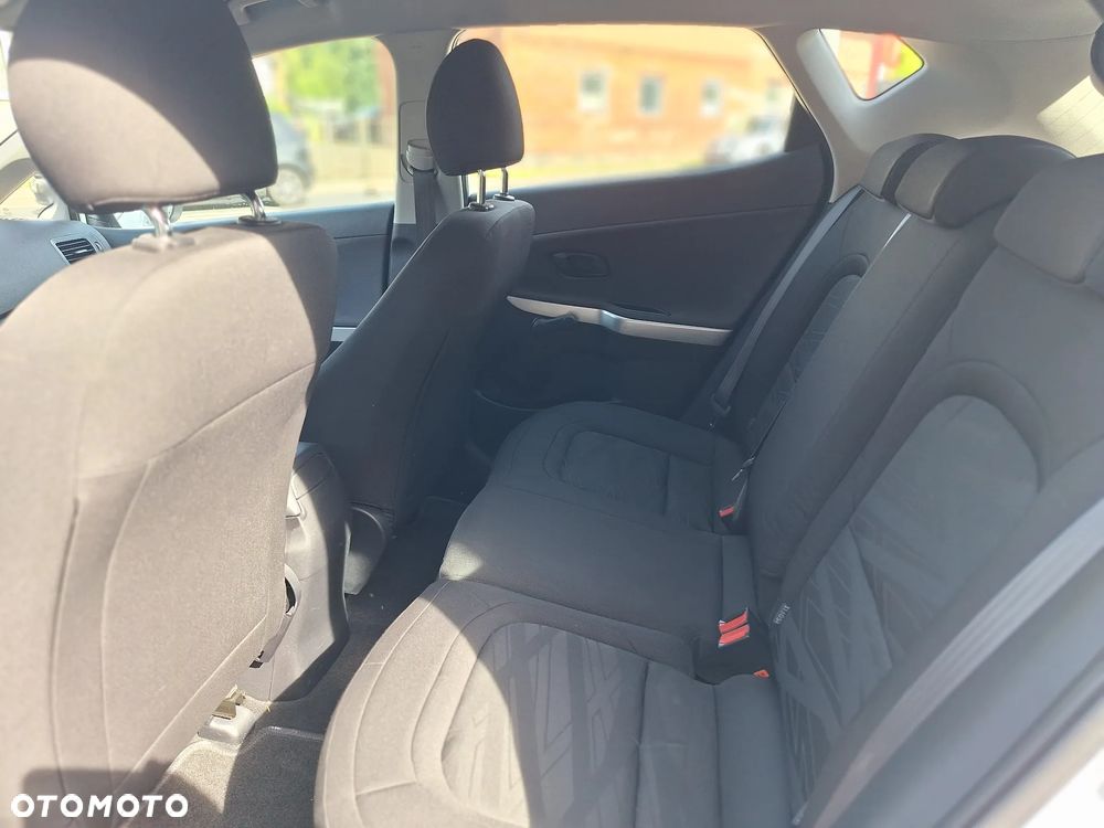 Kia Ceed 1.4 CVVT Attract - 16