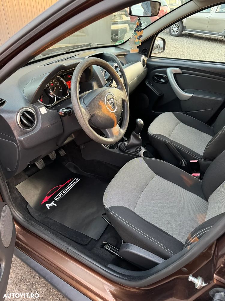 Dacia Duster 1.6 16V 4x2 Laureate - 7