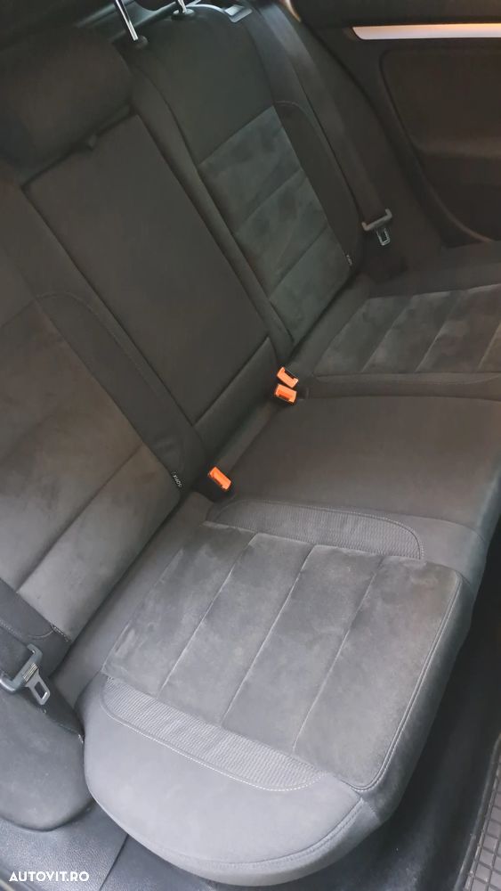 Volkswagen Golf 1.6 TDI DPF DSG Highline - 14