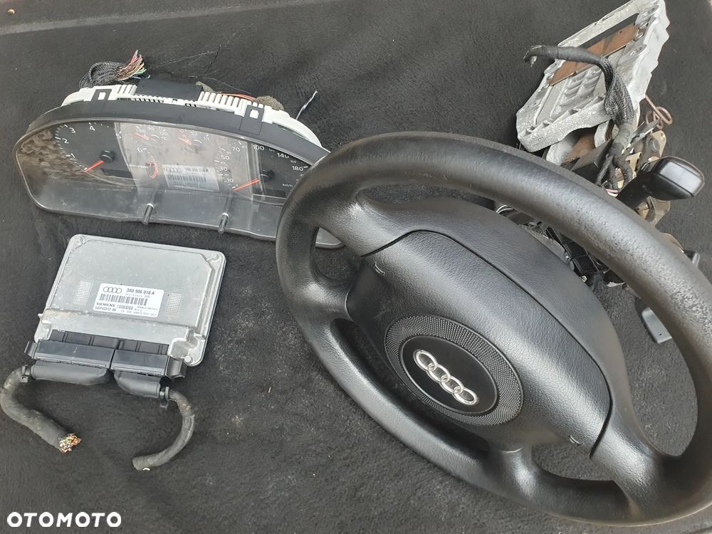 Sterownik Komputer Audi A4 B5 1.6 3B0906018A 5WP43312 06 ZESTAW STARTOWY - 1