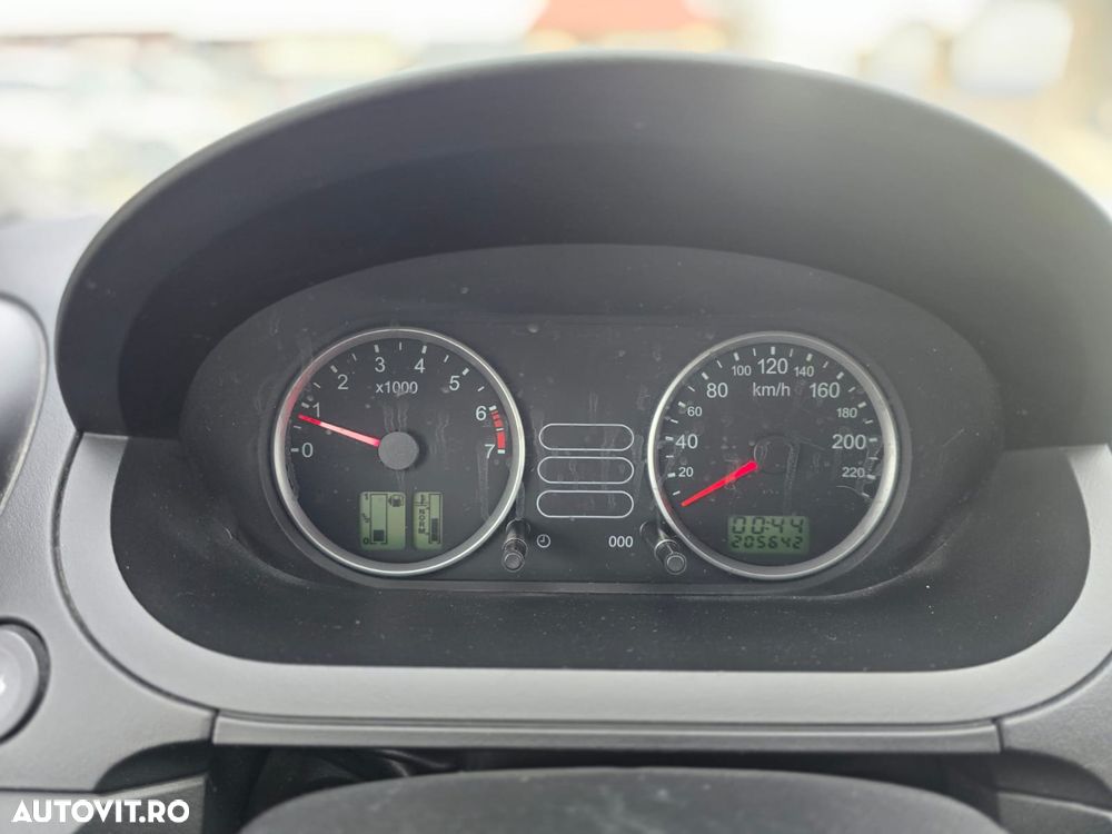 Ford Fiesta 1.4 Futura - 8