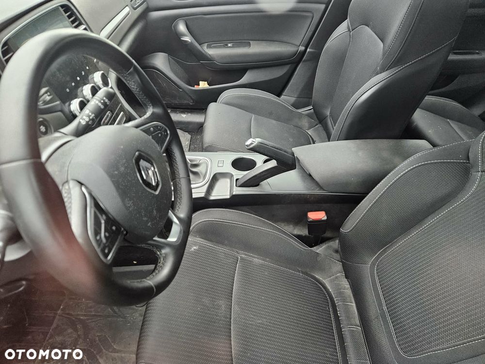 Renault Megane BLUE dCi 115 TECHNO - 4