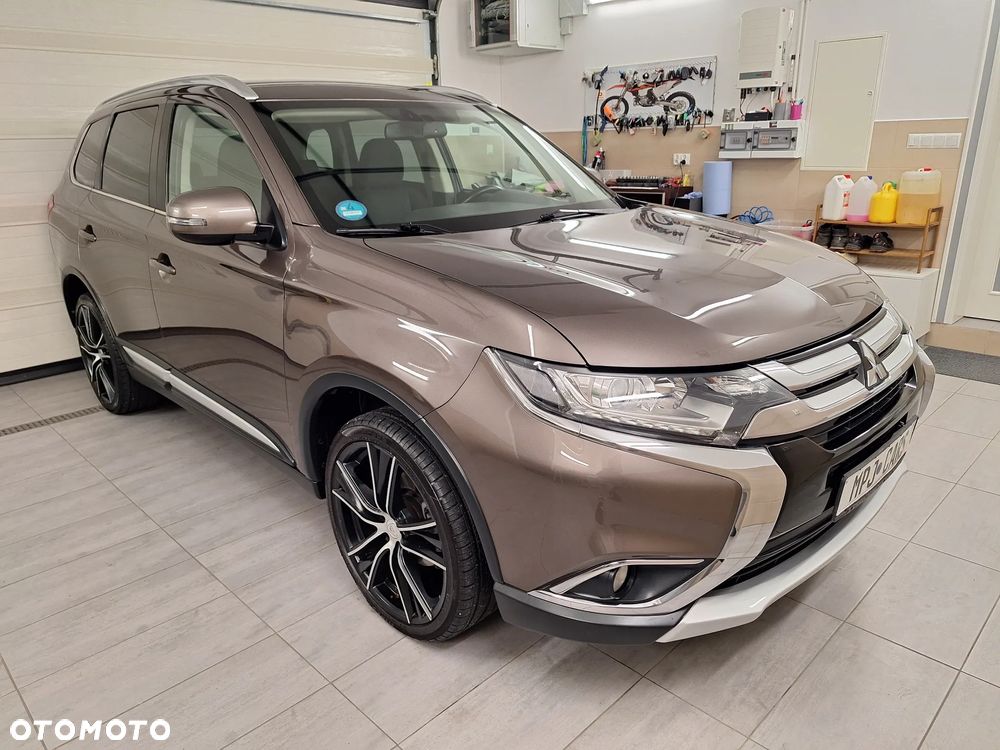 Mitsubishi Outlander 2.0 2WD Diamant Edition - 15