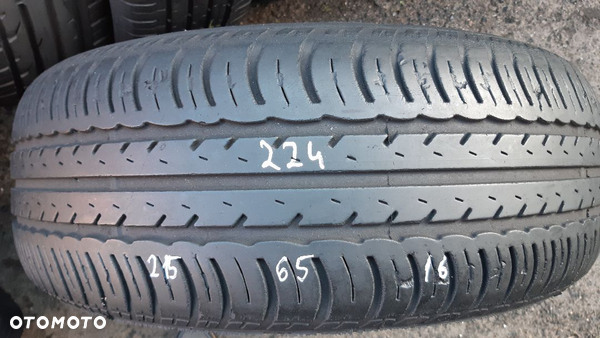 Goodyear 215/65/16 nr 224