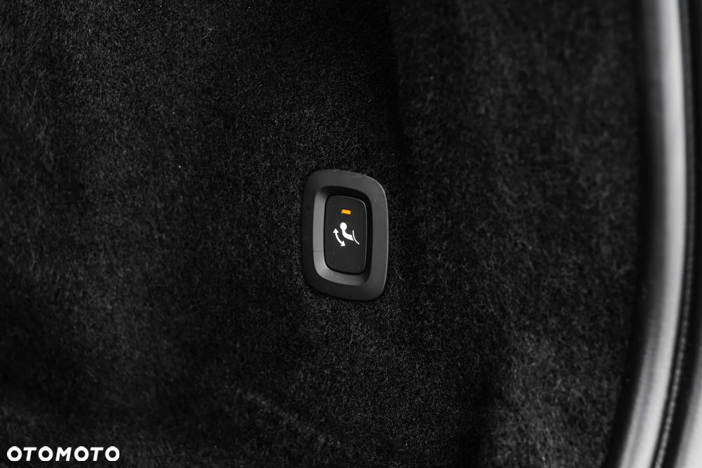 Volvo V60 B3 B Essential - 29