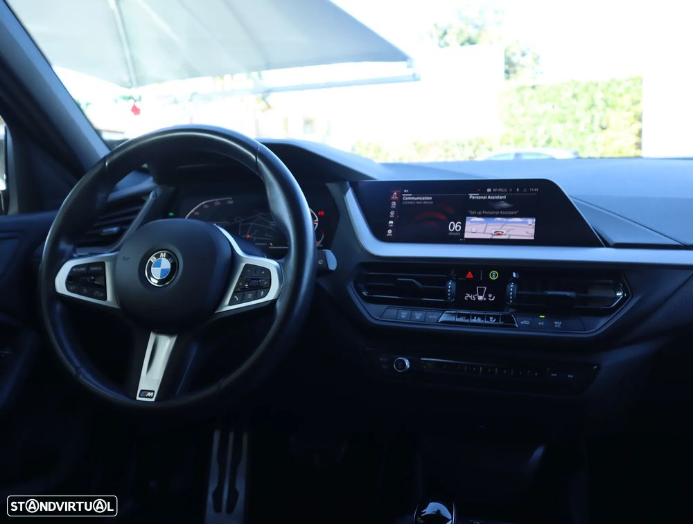 BMW 116 d Pack Desportivo M Auto - 33