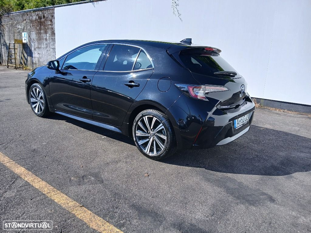 Toyota Corolla 1.8 Hybrid Comfort+P.Sport - 4