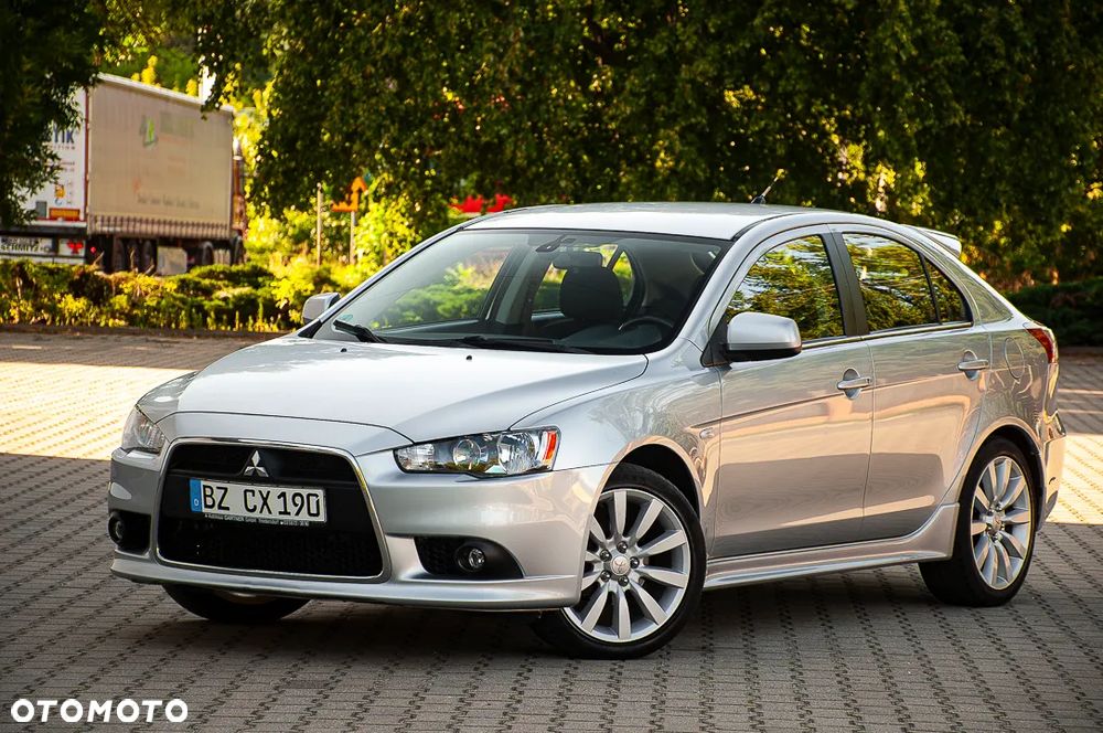 Mitsubishi Lancer 1.8 Intense - 8