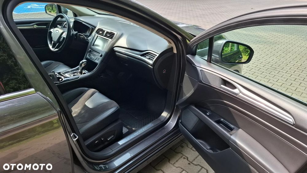 Ford Mondeo 2.0 TDCi Titanium PowerShift - 31