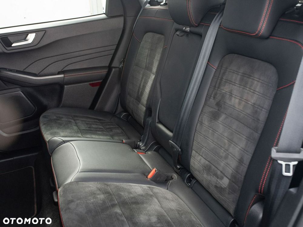 Ford Kuga - 26