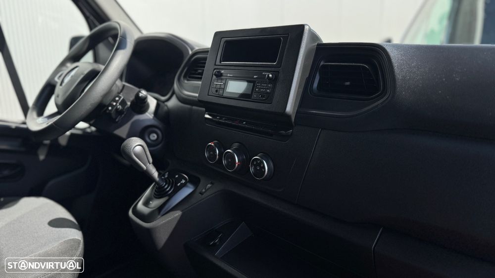 Renault Master 2.3 dCi L2 H2 Cx Automática - 24