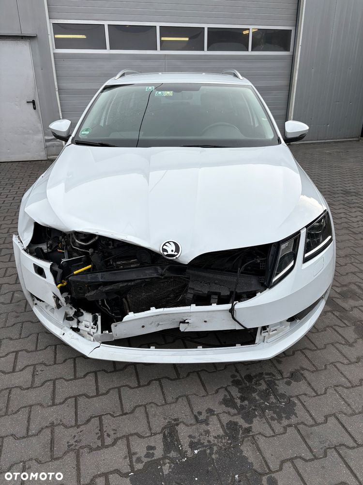 Skoda Octavia 2.0 TDI DSG Soleil - 2
