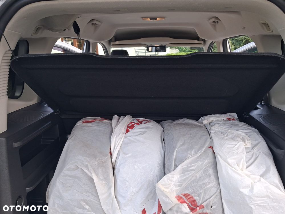 Ford Tourneo Courier - 17