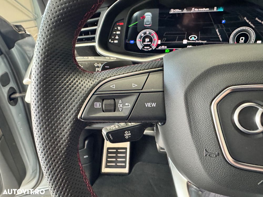 Audi Q8 - 8