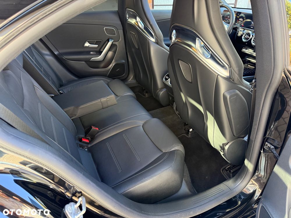 Mercedes-Benz CLA - 14