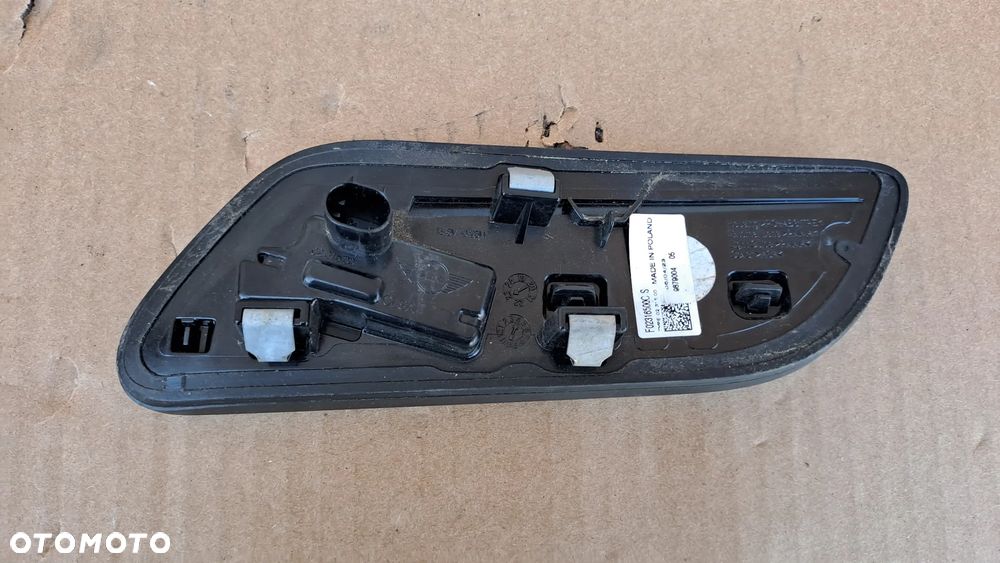MINI COOPER S F55/F56 LIFT PRAWY KIERUNKOWSKAZ BOCZNY 63179879004 9879004 - 4