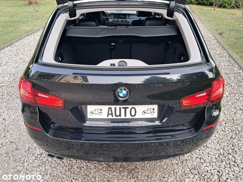 BMW Seria 5 525d xDrive Sport-Aut Modern Line - 33