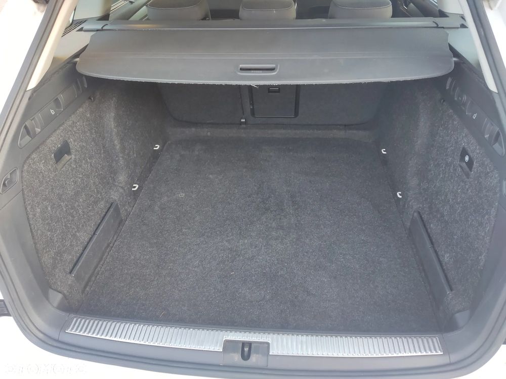 Skoda Superb 2.0 TDI SCR Ambition DSG - 15