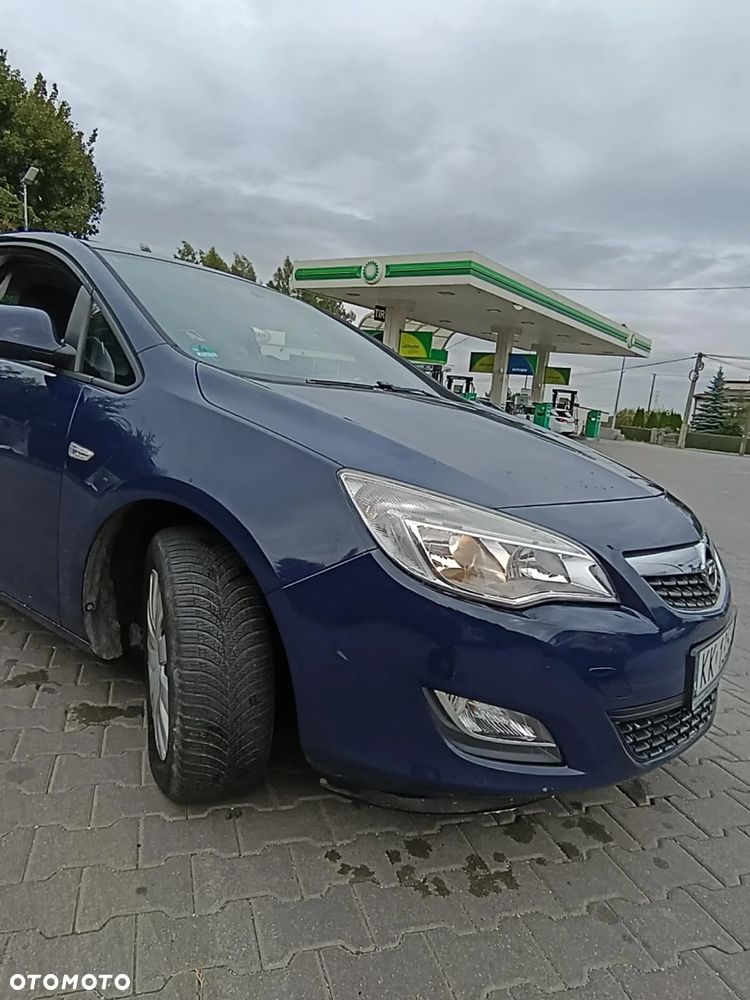 Opel Astra - 2