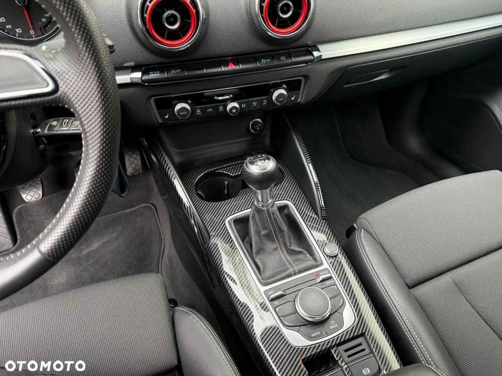 Audi A3 Sportback 2.0 TDI Ambition - 23