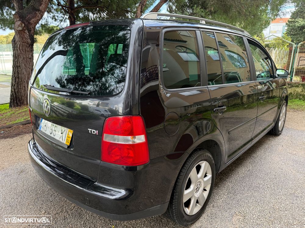 VW Touran 1.9 TDi Highline 7L - 3