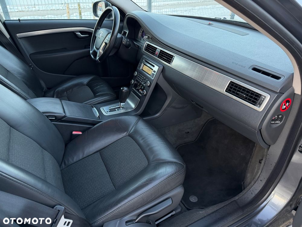 Volvo V70 - 16