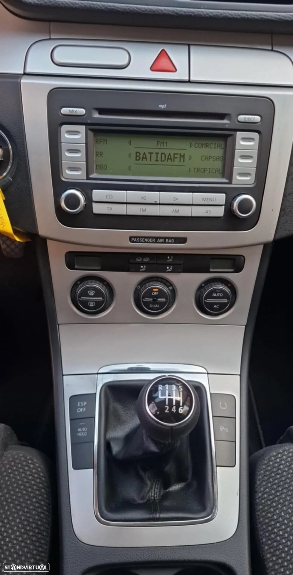 VW Passat Variant 2.0 TDi Confortline - 17