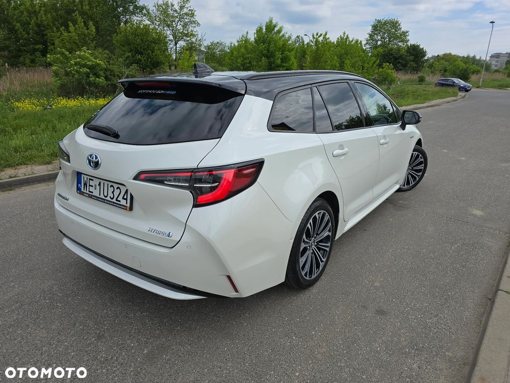 Toyota Corolla 1.8 Hybrid Selection - 9