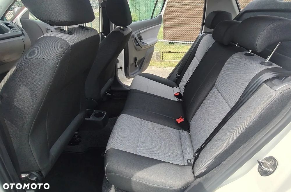 Skoda Fabia 1.2 HTP COOL EDITION - 17