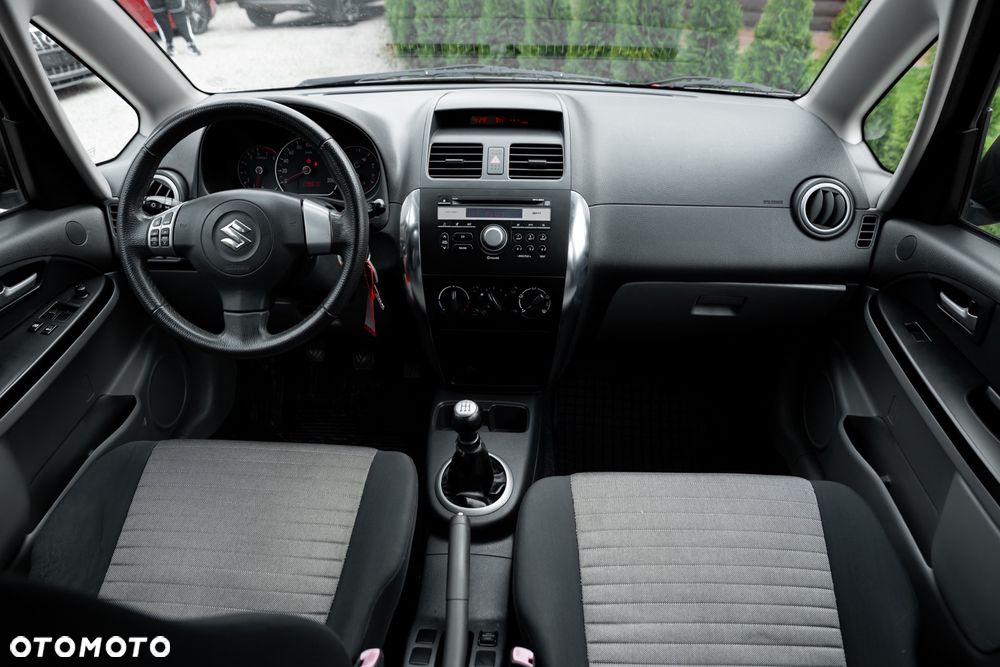 Suzuki SX4 1.6 VVT 4x4 Comfort - 25