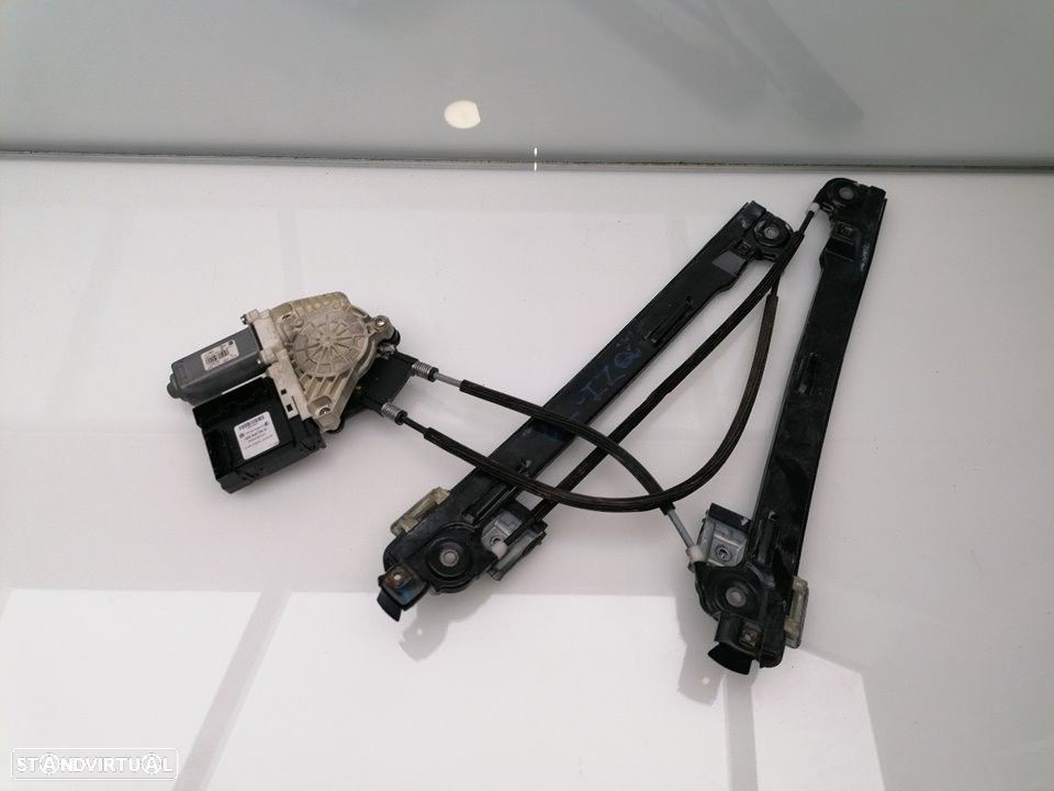 MOTOR ELEVADOR DE VIDRO FRONTAL ESQUERDO SEAT ALTEA 2005 -5P0837401A 1K0959793D - 3