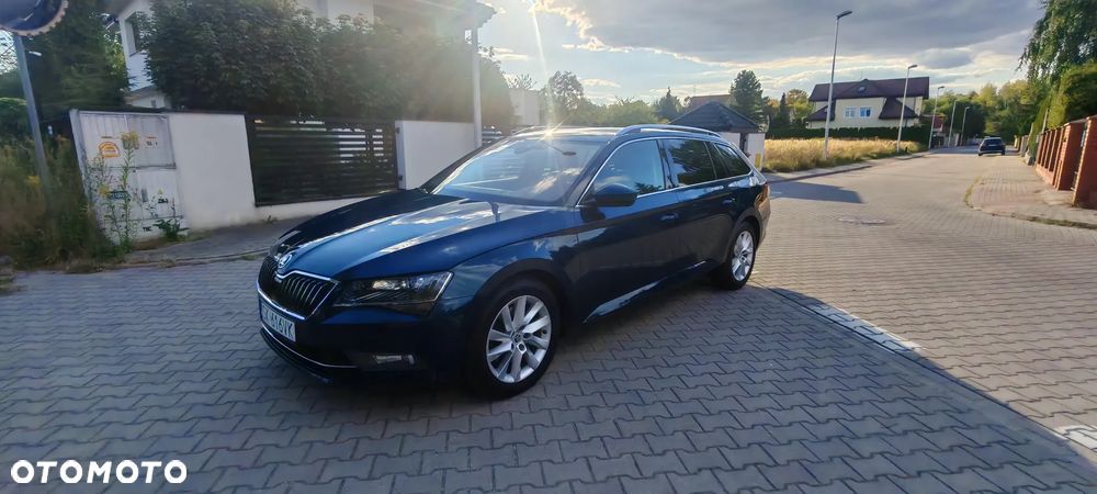 Skoda Superb Combi 1.6 TDI DSG Style - 25