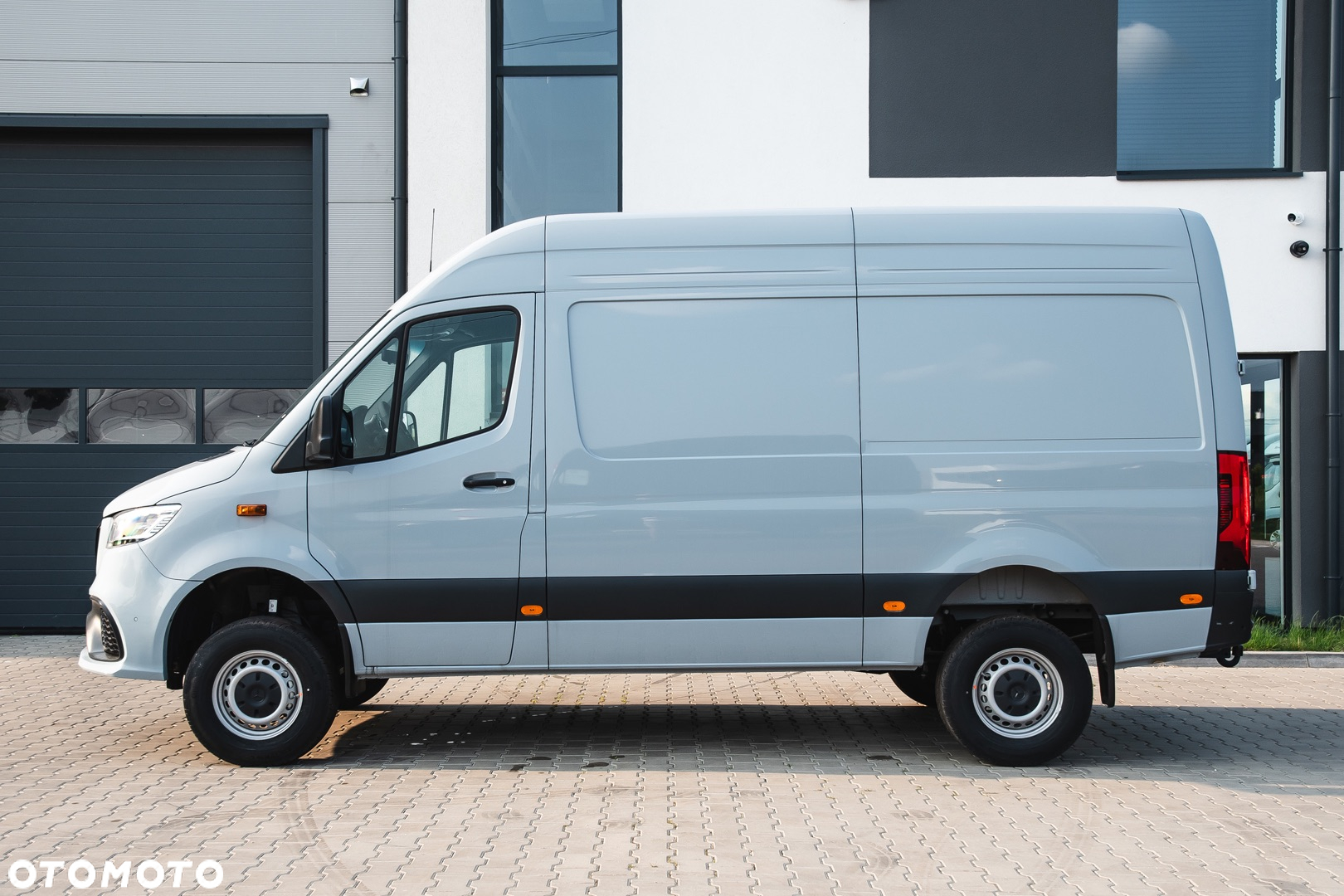 Mercedes-Benz Sprinter - 5